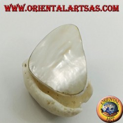 Anillo de plata con juego de nácar triangular ajustable (tamaño libre)