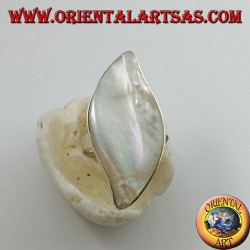 Silver ring with sinuous oval adjustable mother of pearl (free size)