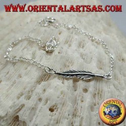 Bracelet en argent doux avec chaîne avec plume au centre