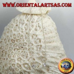 Silberne Schmetterlingsohrringe mit kleiner Kette und 11 cm weißem Herzzirkon