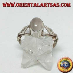 Anillo de plata con piedra lunar ovalada y hoja romboidal con discos a los lados