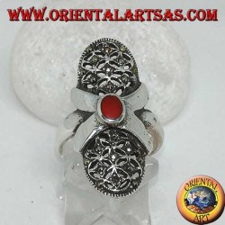 Anillo de plata con cornalina ovalada cruz lisa y lienzo perforado ovalado con marcasitas