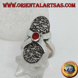 Silberring mit ovalem Karneol-Kreuz und ovaler perforierter Leinwand mit Markasiten