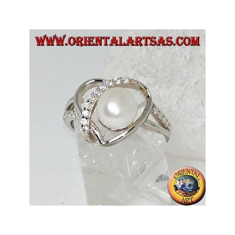 Anello in argento con intreccio a forma di cuore con perla naturale e zirconi