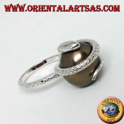Bague en argent avec perle ovoïde grise enveloppée d'un serpent