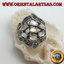 Silberring mit sieben ovalen Perlmutt-Sets und Markasit