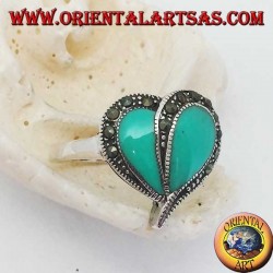 Silver ring with turquoise heart and marcasite border