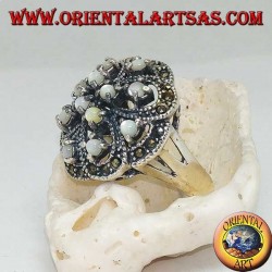 Alternating open-work silver ring with double cross with embedded and marcasite round mother-of-pearls