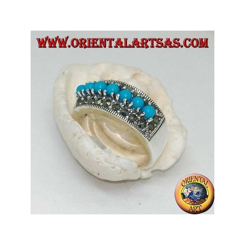 Anello in argento a fascia con una fila di turchesi a palline incastonate contornata da marcasite