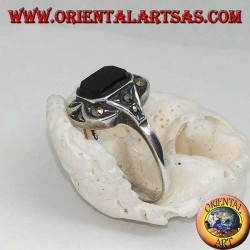 Silberring mit rechteckigem Onyx mit Markasiten an den Ecken und Seiten
