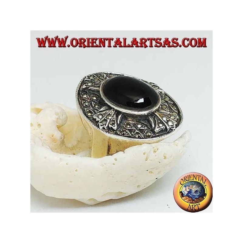 Shield silver ring with a marcasite-studded cross of the Templars and with a central oval onyx