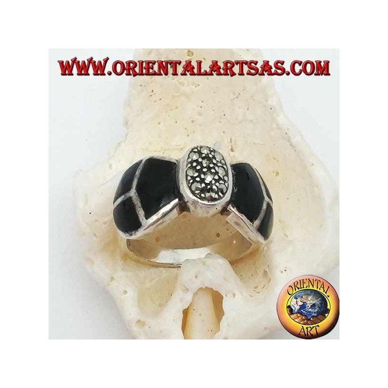 Anello in argento a forma di papillon con onice e marcassiti