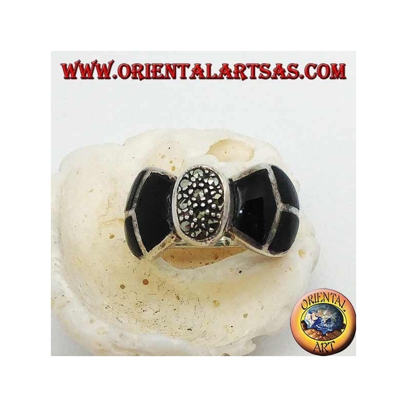 Silberring in Form einer Fliege mit Onyx und Markasiten