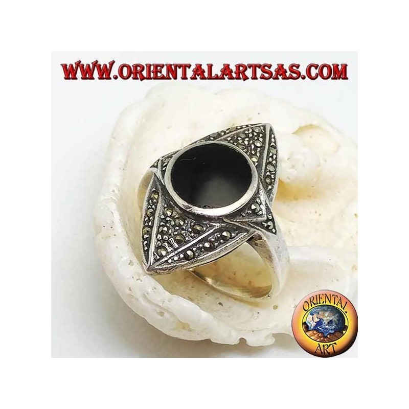 Silver ring rhombus in the ellipse studded with marcasites with central round onyx