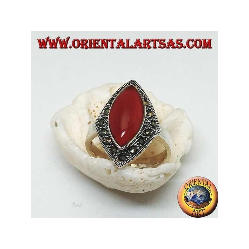 Rhomboidal silver ring with shuttle carnelian surrounded by a row of marcasite