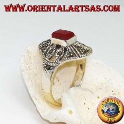 Silver ring with rectangular carnelian and geometric decorations perforated with marcasite