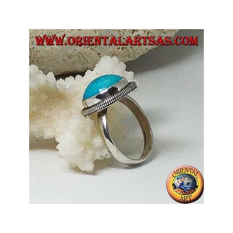 Anello in argento con turchese tondo a cabochon contornato da una fila di dischetti (14)