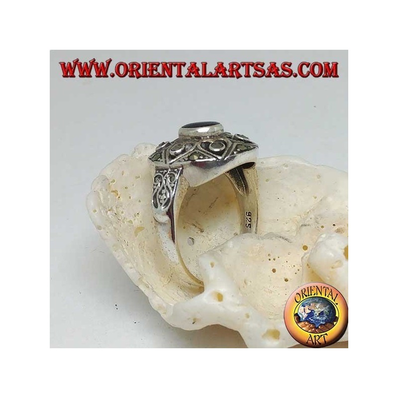 Anello in argento scudo di David con onice ovale e marcassite sulle sei punte della stella