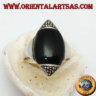 Anillo de plata en forma de ojo vertical en ónice y marcasita en las puntas.