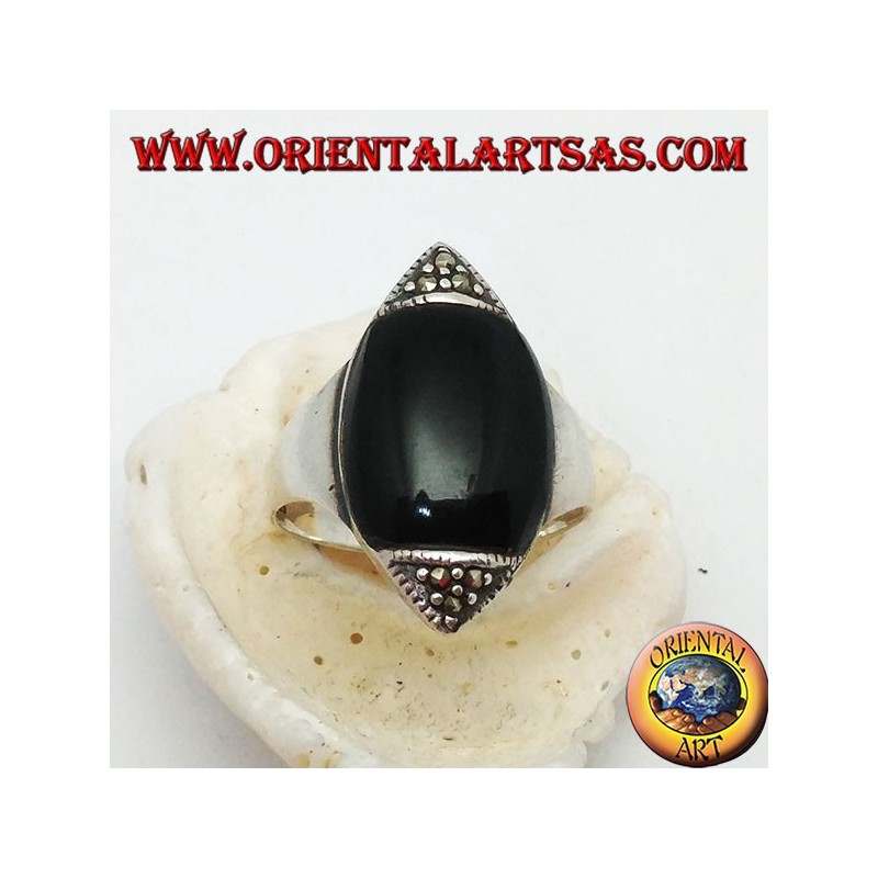 Bague en argent en forme d'oeil vertical en onyx et marcassite sur les pointes