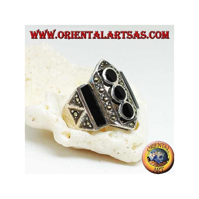 Silberring mit vertikalen Reihen aus rechteckigem Onyx und Disketten und Markasiten