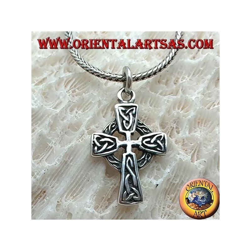 Pendentif en argent, croix celtique avec décorations et noeud en bas-relief de Tyrone