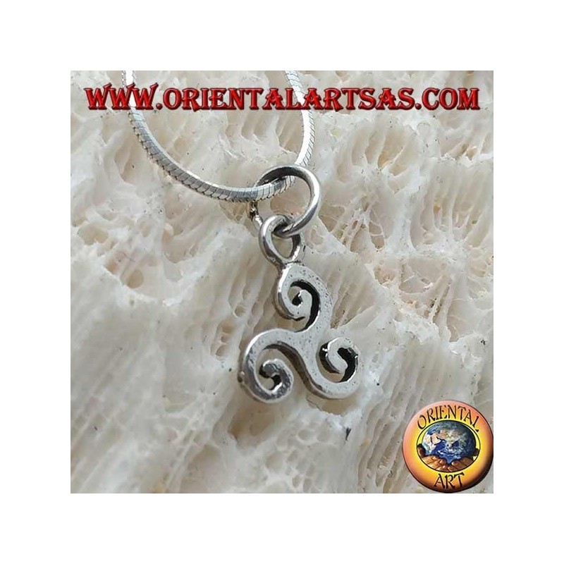 Pendant in silver, triskelion or simple classic triskele (small)