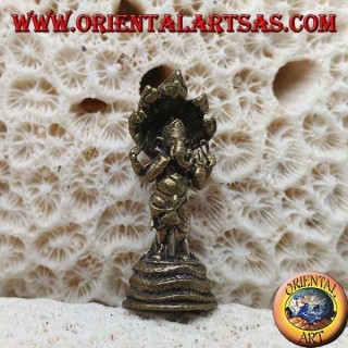 Escultura de Ganesh "el dios elefante" con cobra de cinco cabezas, hecha de latón (pequeño)