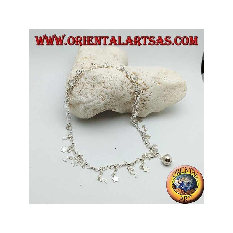Cavigliera in argento con stelle e lune pendenti alternate e un campanellino