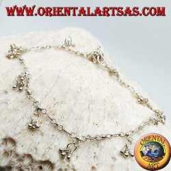 Silber Fußkettchen mit einer Reihe von drei hängenden Kugeln mit einer Glocke