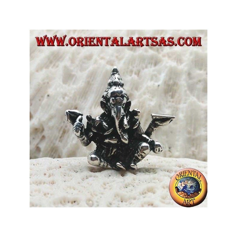 Pendentif en argent tridimensionnel Ganesh "le dieu éléphant" assis, en position d'équilibre / équilibre