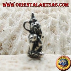 Pendentif en argent tridimensionnel Ganesh "le dieu éléphant" assis, en position d'équilibre / équilibre