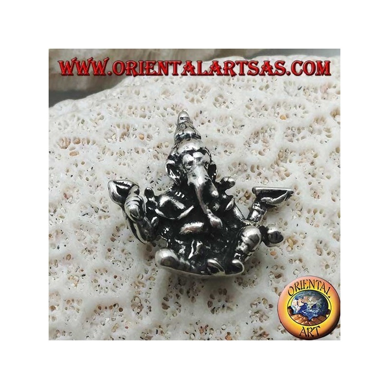 Ciondolo in argento tridimensionale Ganesh "il Dio elefante" seduto, in posizione di equilibrio/bilancia