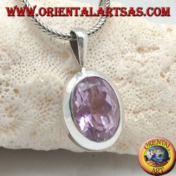 Colgante de plata con amatista natural facetada ovalada y marco liso con gancho rígido