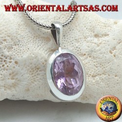 Colgante de plata con amatista natural facetada ovalada y marco liso con gancho rígido