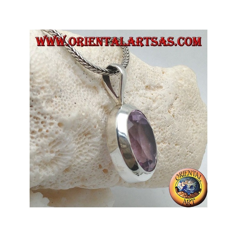 Ciondolo in argento con ametista naturale ovale sfaccettata e montatura liscia con gancio rigido