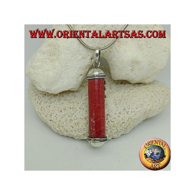 Colgante de plata de cilindro de madrepora roja (coral) con adornos y hoja de palma