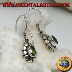 Boucles d'oreilles en argent avec péridot ovale naturel entouré de disques