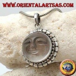 Colgante de plata con sol ahuecado sobre un cristal de roca redondo y contorno de disquete