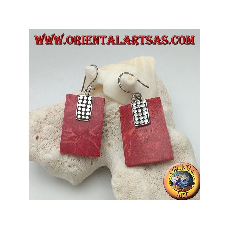 Pendientes de plata con madrepora rectangular roja (coral) y placa de discos de plata.