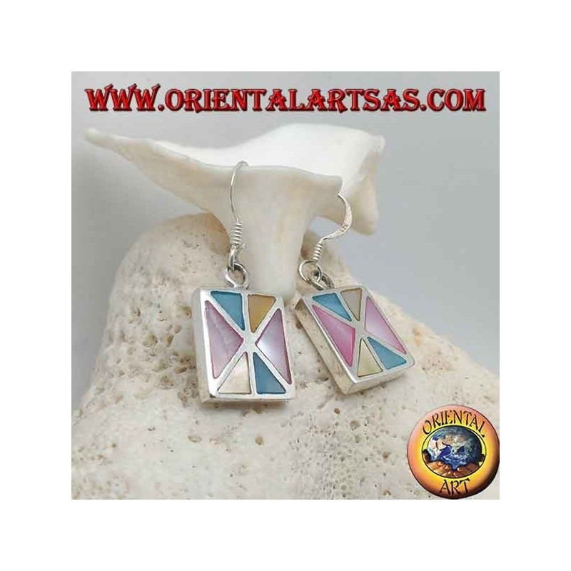 Boucles d'oreilles rectangulaires en argent avec divers triangles de nacre multicolore