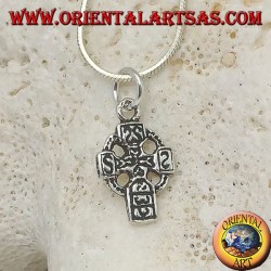 Colgante de plata Cruz celta con runas grabadas (pequeño)