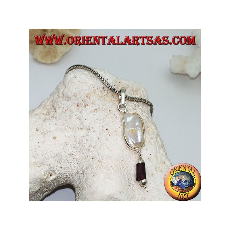 Silver pendant with scaramazza pearl and garnet prism pendant