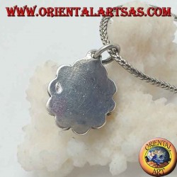 Pendentif fleur en argent avec cabochon de pierre de lune arc-en-ciel et corail tibétain avec pétales
