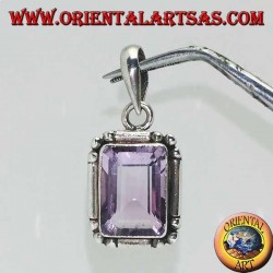 Silberanhänger mit einem herrlichen natürlichen rechteckigen Amethyst auf einem einfachen Rahmen mit Kugeln an den Ecken