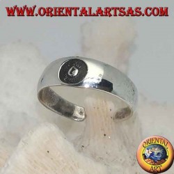 Anillo de plata para pies o falange con banda con bajorrelieve central