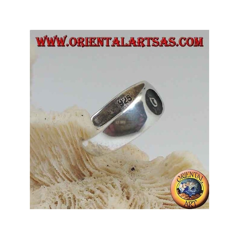 Silver ring for feet or banded phalanx with central bas-relief