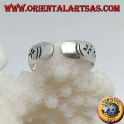 Bague en argent pour pieds ou phalange baguée avec décoration de poinçon gravée