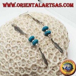 Boucles d'oreilles pendantes en argent avec disques turquoise et boules entre deux plumes