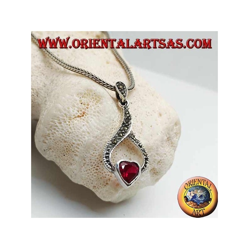 Colgante de plata corazón granate en hilo de marcasita